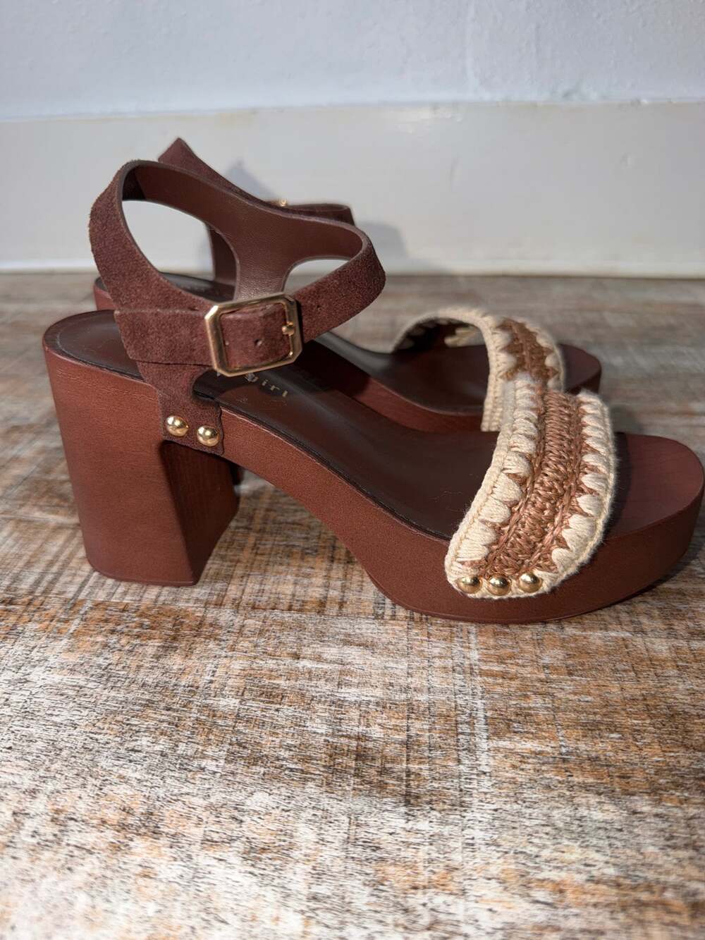 NWOT Madden Girl Brown Boho Wood and Rope Threaded Pump Buckle Heels Size 5.5
